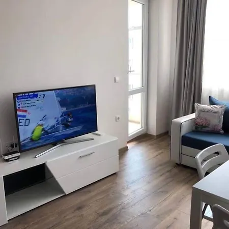 Hot Main Square Newly Built Modern Apartament Burgas City